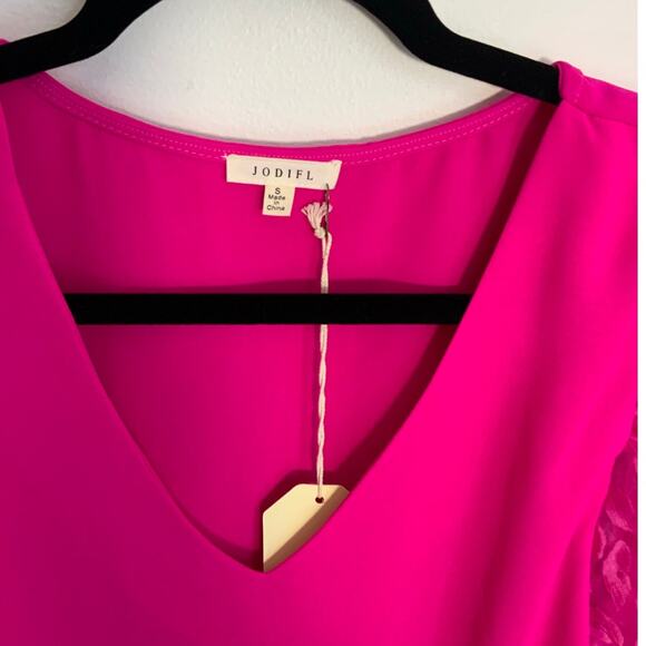 Jodifl hot pink leopard puff sleeve top - Picture 2 of 6